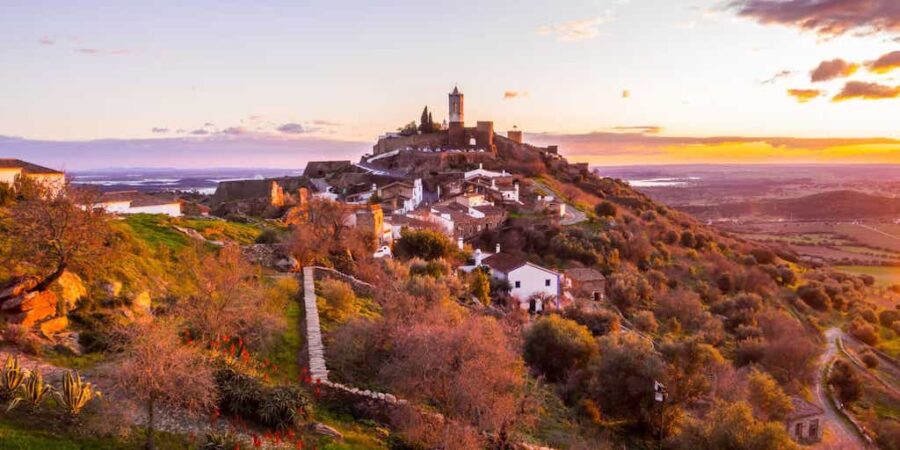 monsaraz-alentejo-portugal