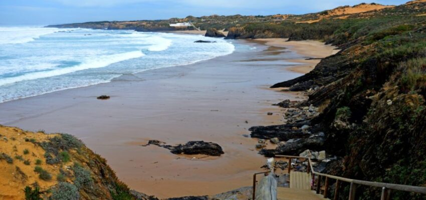 almograve-costa-vicentina-portugal