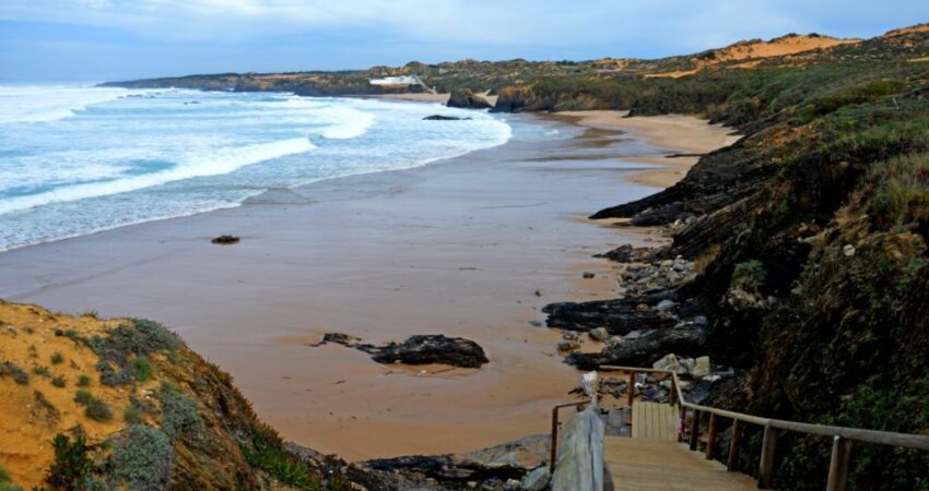 almograve-costa-vicentina-portugal