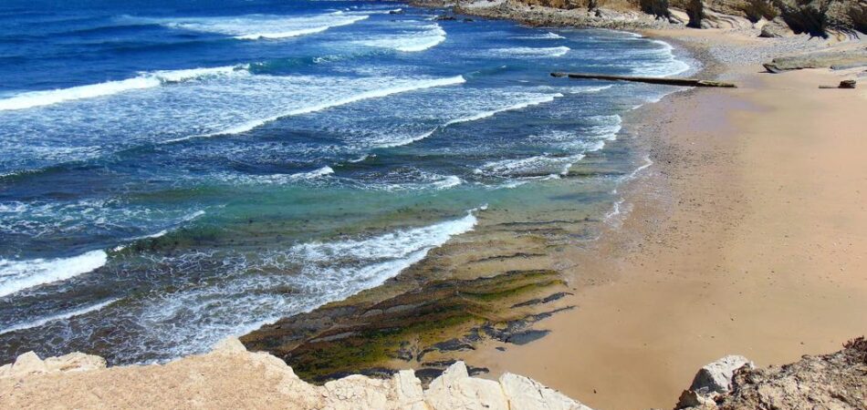 peniche-portugal-travel-alone